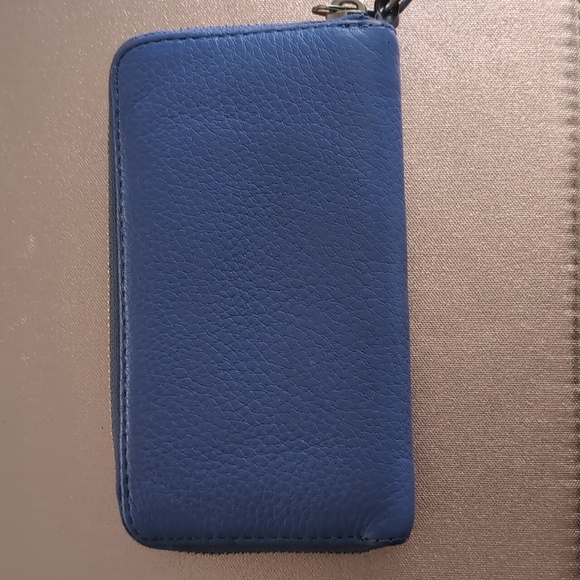 Michael Kors Blue Saffiano Leather Zip around Wallet - Picture 4 of 9